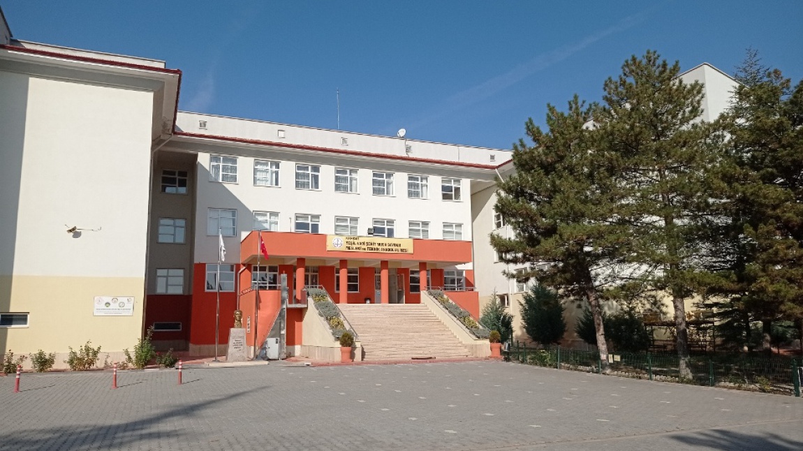 Yeşil Vadi Şehit Musa Saydam Mesleki ve Teknik Anadolu Lisesi Fotoğrafı